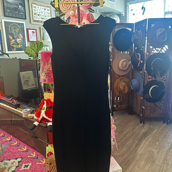 James Perse 2 - Picture 2 of 5